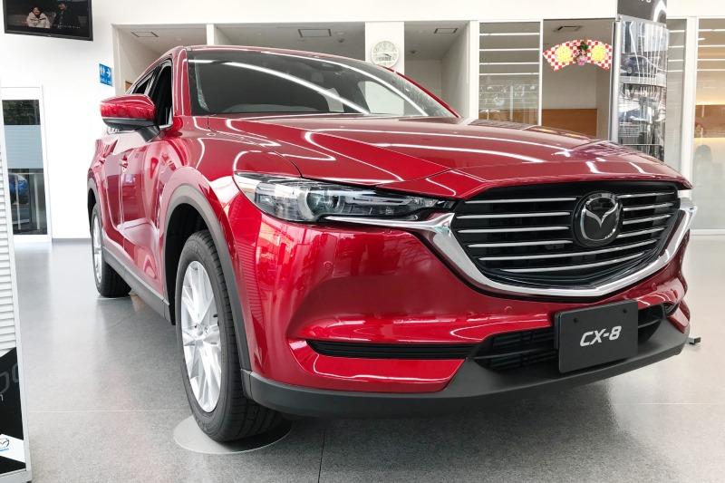 山口店ショールームのCX-8。