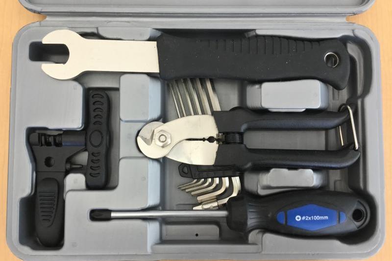 簡易修理工具セットです。