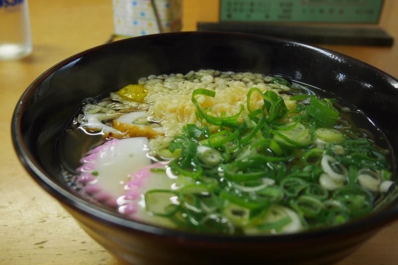 売店の隣には食堂があります