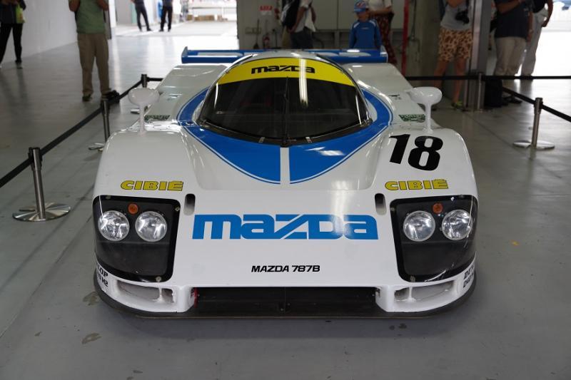 ワークスカラーの７８７B（１８号車）