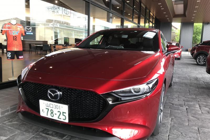 MAZDA3がお待ちしています！