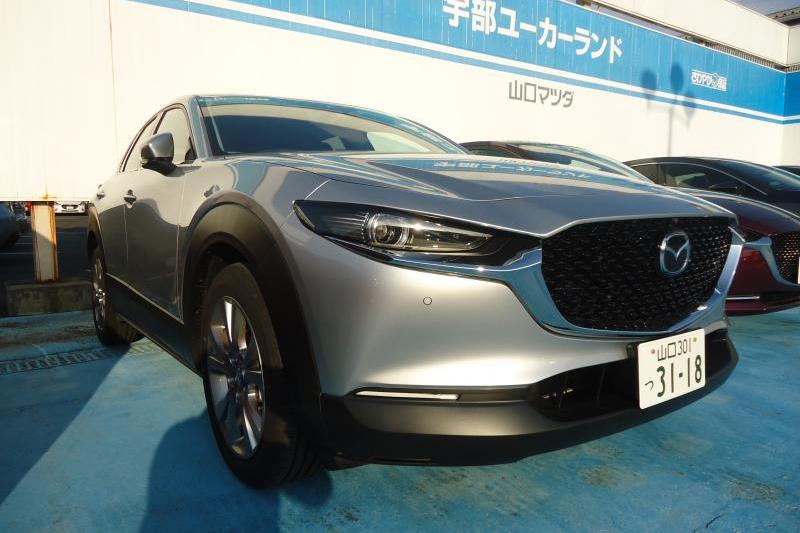 試乗車CX-3０もございます。