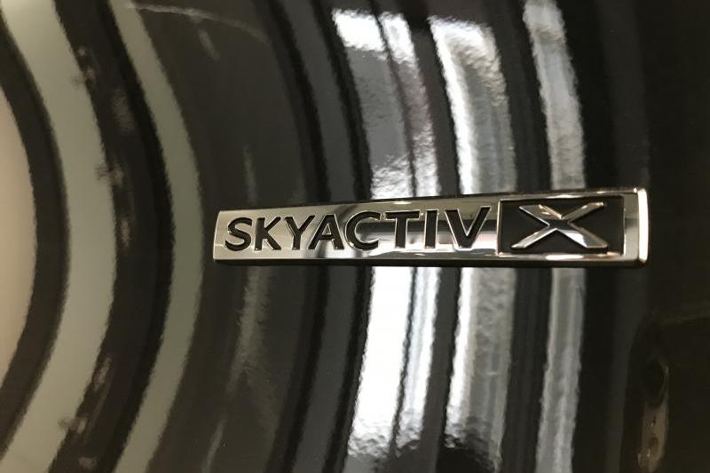 MAZDA3 SKYACTIV-X 試乗車入りました！