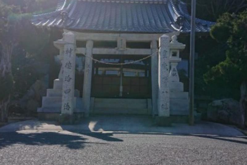 厳島神社の社です。
