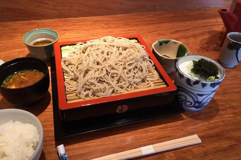 園内にある お蕎麦屋さん 【竹りん】