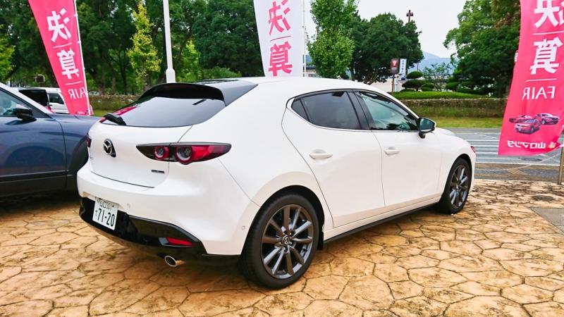 #MAZDA3　FB