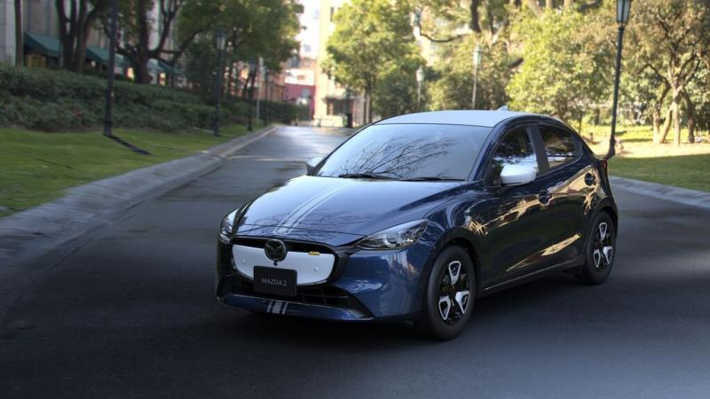 自由な発想で自分だけのMAZDA2を！