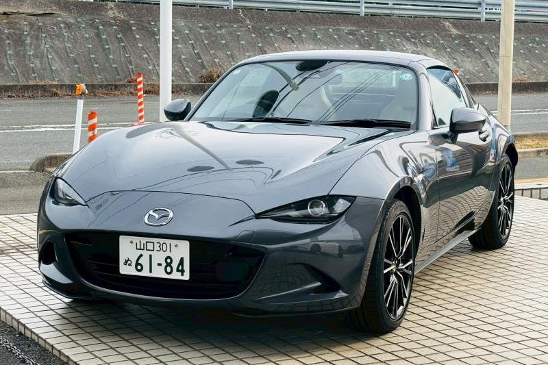 4月26日～27日の2日間、ロードスターRF（AT車）の試乗車を当店にご用意しております。