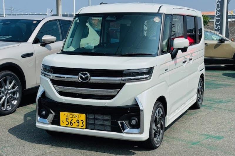 日常使いに最適な軽ハイトワゴンの上級グレードです。使い勝手の良さとスタイリッシュなデザインが魅力です。