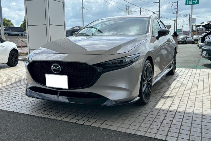 MAZDA3 FASTBACK 20S Retro Sports Edition（ボディカラー：プラチナクォーツメタリック）