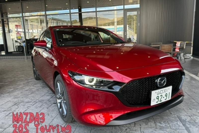 大人気MAZDA3×ソウルレッド！！