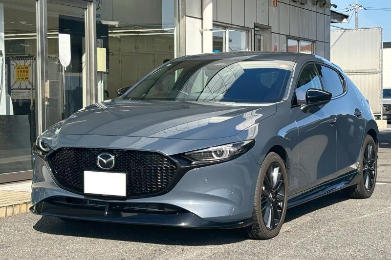MAZDA3 FASTBACK 20S Touring（ボディカラー：ポリメタルグレーメタリック）