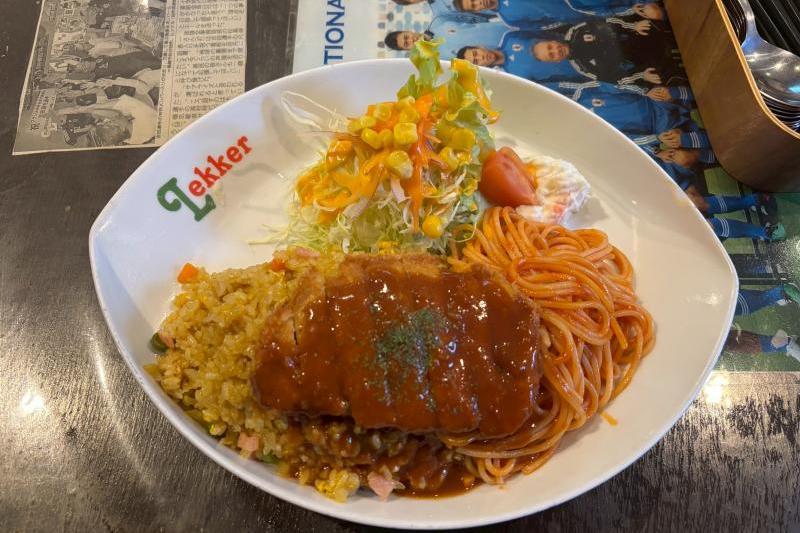 カフェレストラン レッケルさんのトルコライスです