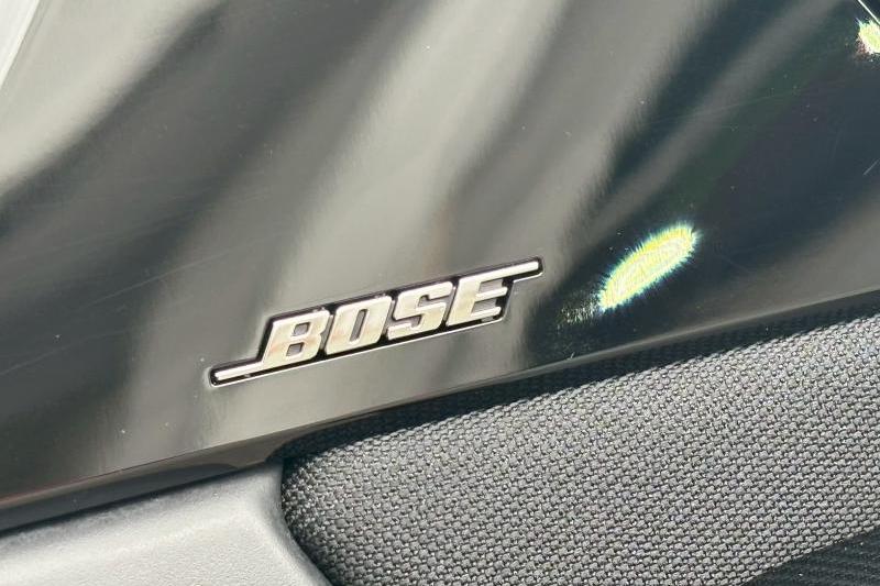 BOSEサウンドシステム搭載です